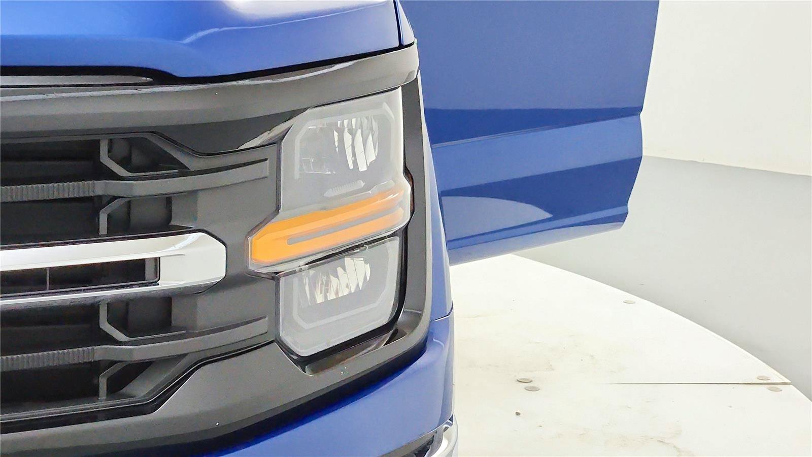Used 2025 Ford F150 XLT w/ Equipment Group 301A Standard AWD/4WD image 11