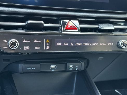 Used 2023 Kia Niro Wind FWD image 25