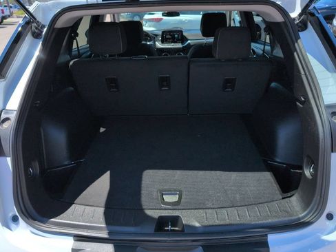 Used 2025 Chevrolet Blazer LT FWD image 26