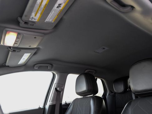 Used 2021 Chevrolet Trax LT image 30