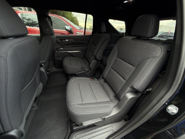 New 2027 Chevrolet Traverse LT w/ Driver Confidence Package FWD image 19