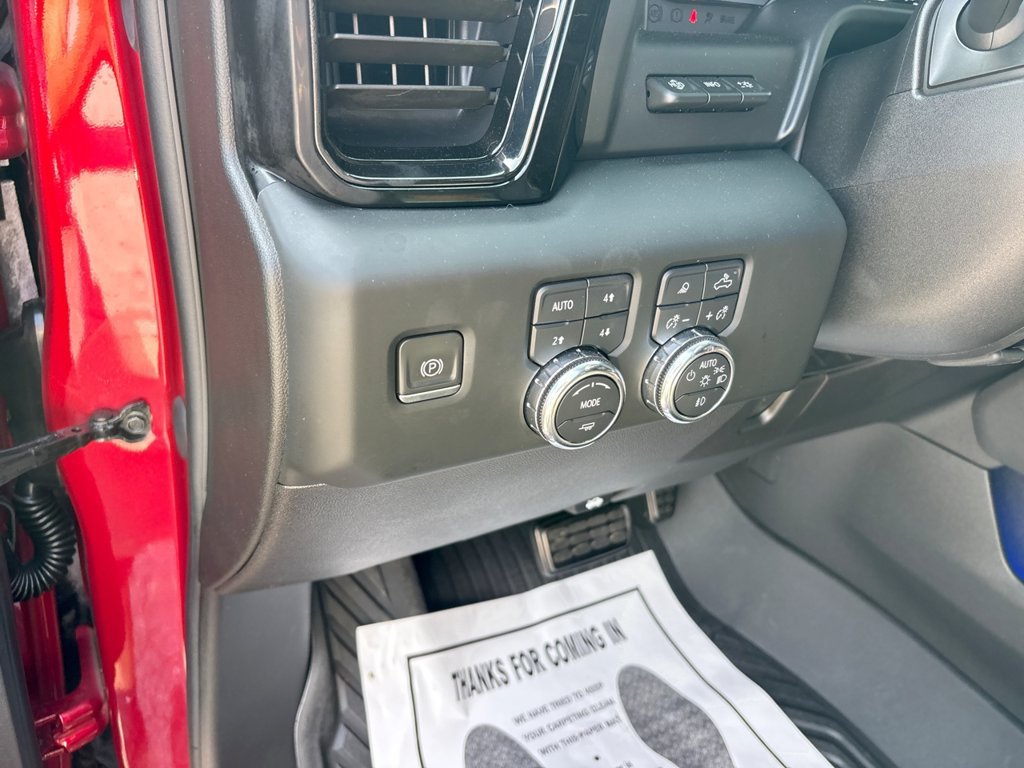 Used 2024 GMC Sierra 2500 AT4 w/ AT4 Premium Plus Package AWD/4WD image 30