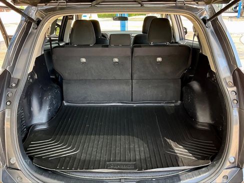 Used 2016 Toyota RAV4 LE FWD image 34