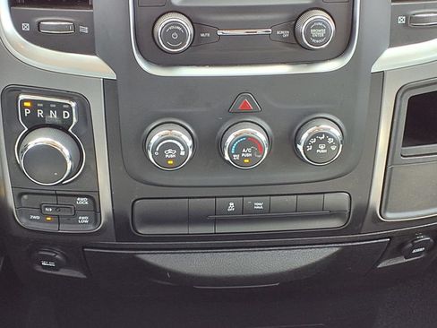 Used 2024 RAM 1500 Classic SLT AWD/4WD image 15