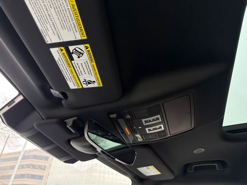 Used 2021 Land Rover Defender 110 S image 34