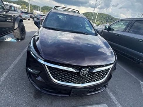 Used 2022 Buick Enclave Avenir w/ Avenir Technology Package AWD/4WD image 4