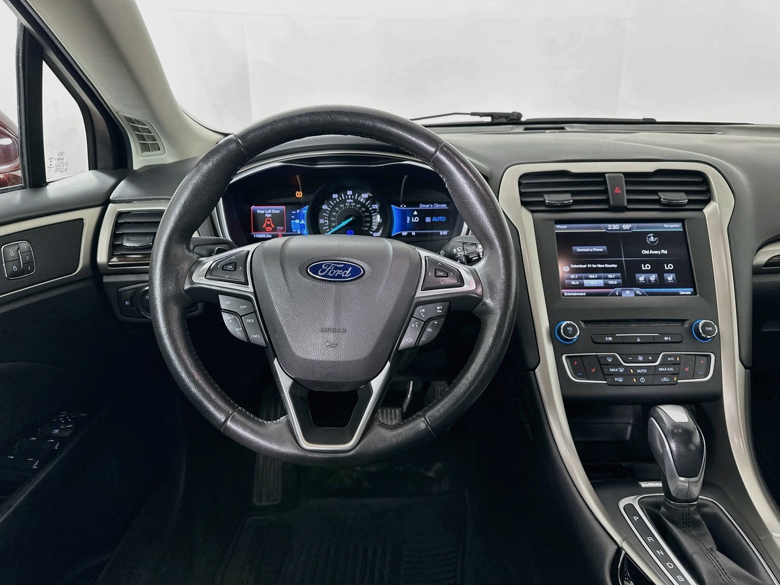 Used 2016 Ford Fusion SE w/ Equipment Group 202A AWD/4WD image 15