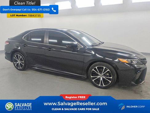 Used 2019 Toyota Camry SE image 5