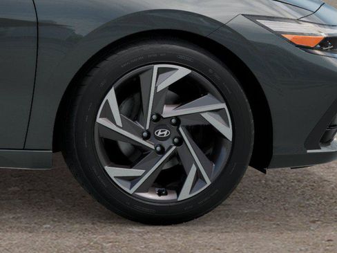New 2026 Hyundai Elantra SEL Sport FWD image 8