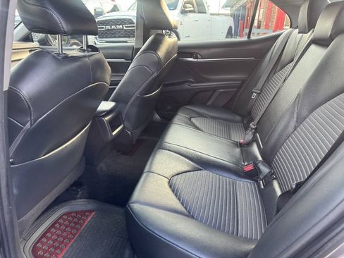 Used 2019 Toyota Camry SE FWD image 16