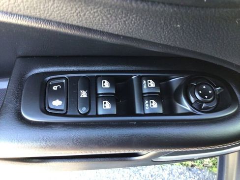 Used 2018 Jeep Compass Sport FWD image 22