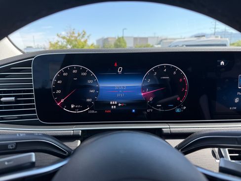 Used 2026 Mercedes-Benz GLE 450 4MATIC image 11
