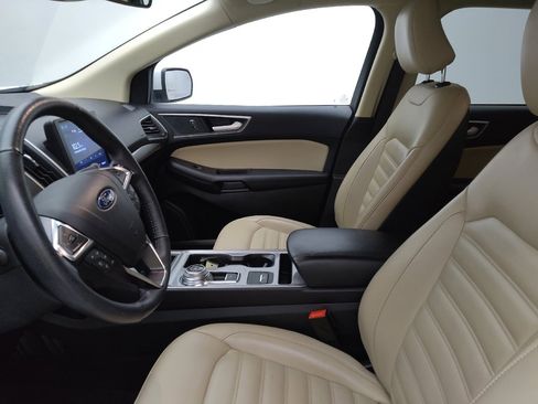 Used 2024 Ford Edge SEL image 17