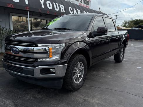 Used 2020 Ford F150 Lariat image 2