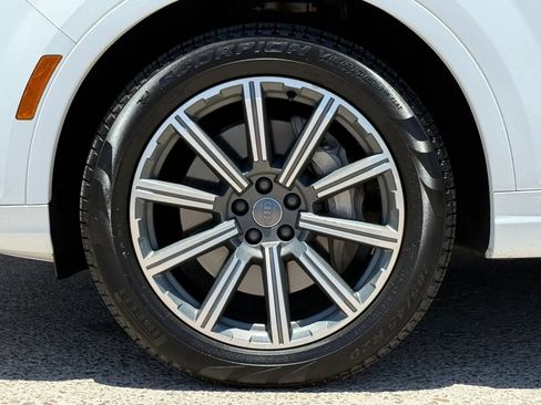 Used 2018 Audi Q7 3.0T Premium Plus w/ Premium Plus Package AWD/4WD image 28