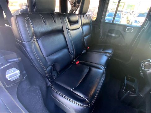 Used 2019 Jeep Wrangler Unlimited Sport S AWD/4WD image 26