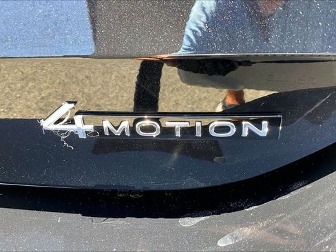 Certified 2025 Volkswagen Tiguan S AWD/4WD image 7