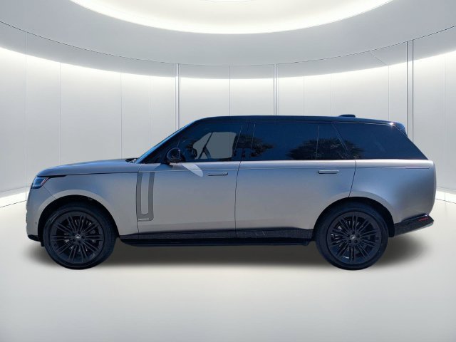 Used 2025 Land Rover Range Rover Long Wheelbase Autobiography AWD/4WD image 3