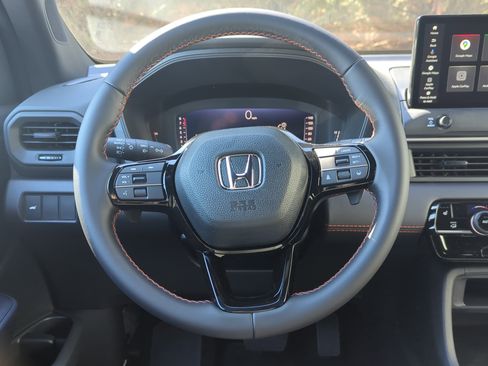 New 2026 Honda Pilot Sport image 21