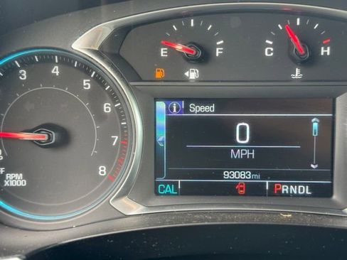Used 2019 Chevrolet Traverse LT FWD image 15