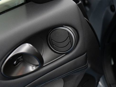 Used 2024 Nissan Z Performance w/ Floor Mat Package image 23