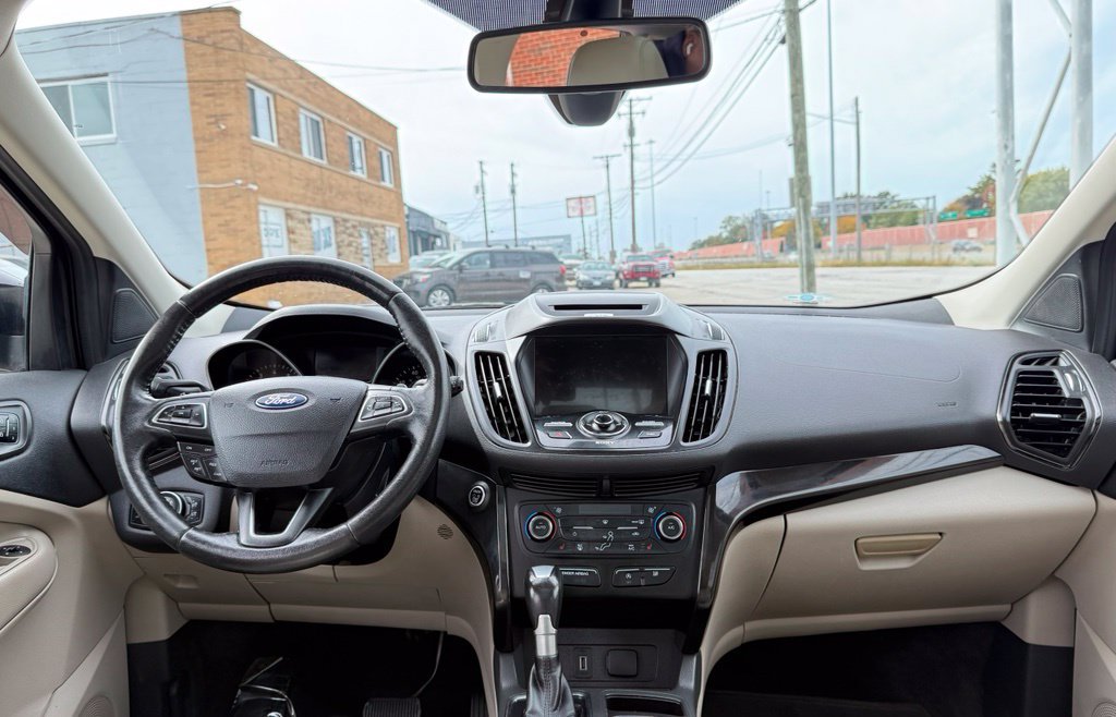 Used 2017 Ford Escape Titanium AWD/4WD image 23