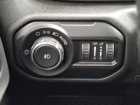 Certified 2020 Jeep Wrangler Unlimited Sport image 29