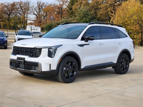 Certified 2025 Kia Sorento SX image 3