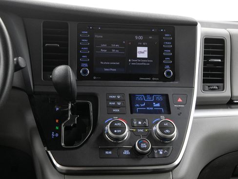 Used 2018 Toyota Sienna LE AWD/4WD image 18