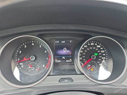 Used 2021 Volkswagen Tiguan SE AWD/4WD image 18