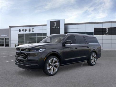 New 2026 Lincoln Navigator L Black Label AWD/4WD image 1