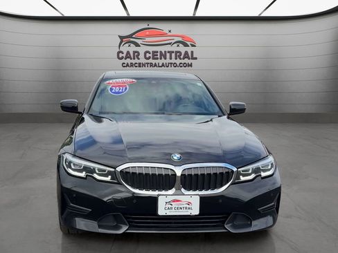 Used 2021 BMW 330i xDrive Sedan w/ Premium Package AWD/4WD image 8