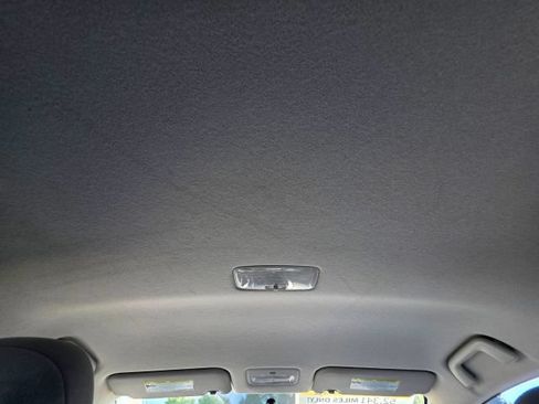 Used 2009 Toyota Corolla LE FWD image 32
