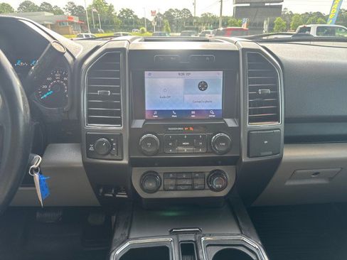 Used 2020 Ford F150 XLT w/ Equipment Group 302A Luxury AWD/4WD image 14