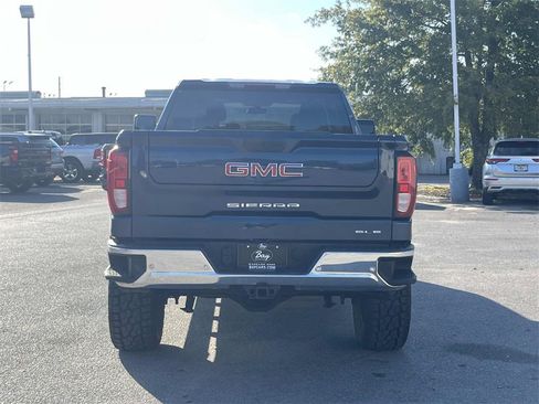 Used 2021 GMC Sierra 1500 SLE w/ Driver Alert Package I image 4
