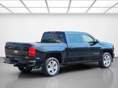 Used 2018 Chevrolet Silverado 1500 Custom w/ Custom Value Package AWD/4WD image 5