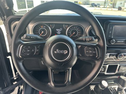 Used 2021 Jeep Wrangler Sport AWD/4WD image 10