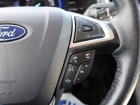 Used 2022 Ford Edge SEL image 37