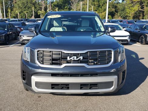 Certified 2024 Kia Telluride S w/ S Sunroof Package image 2