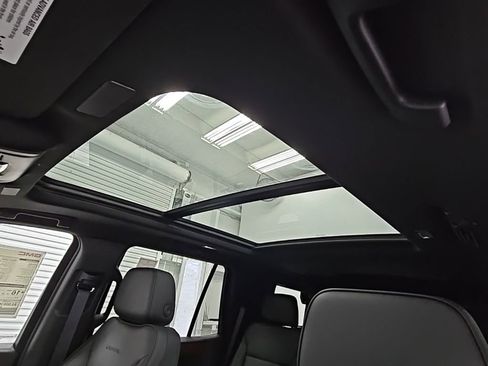 New 2026 GMC Yukon Denali w/ Sun & Power Step Package image 31