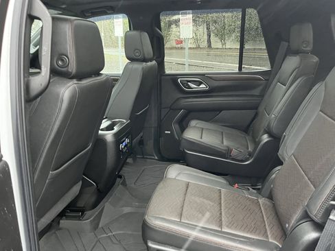 Used 2024 Chevrolet Tahoe High Country w/ Premium Package image 13