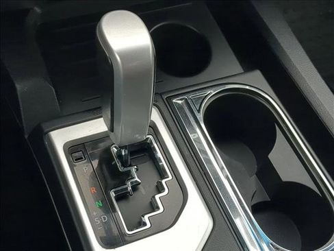 Used 2015 Toyota Tundra SR5 w/ SR5 Upgrade Package image 12