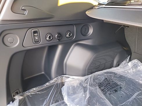 Used 2026 Subaru Forester Limited image 53