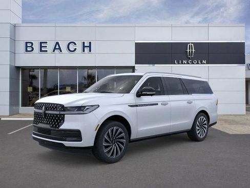 New 2025 Lincoln Navigator L Black Label image 2