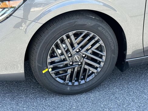 New 2026 Nissan Sentra SV w/ SV Convenience Package FWD image 7