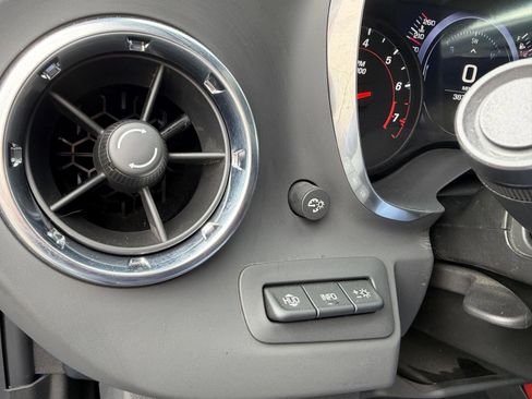 Used 2022 Chevrolet Camaro SS image 17