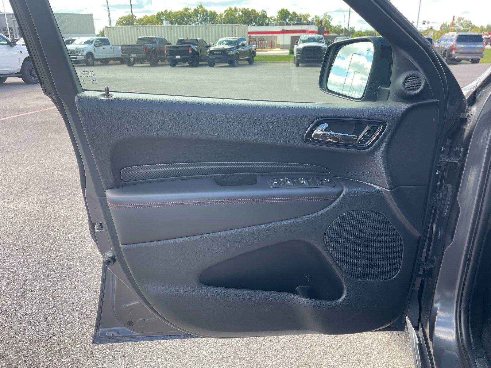 Used 2025 Dodge Durango R/T AWD/4WD image 11