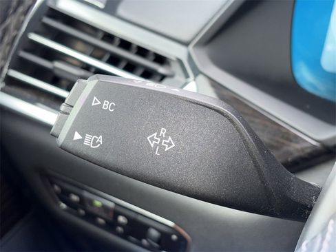 Used 2019 BMW X5 xDrive40i w/ Convenience Package image 9