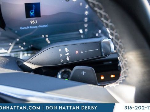 Used 2024 Buick Envision Preferred image 8