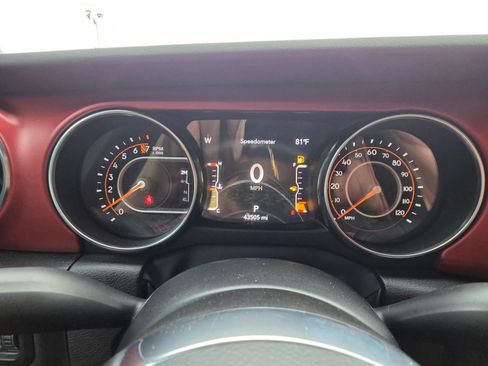 Used 2023 Jeep Gladiator Rubicon w/ LED Lighting Group AWD/4WD image 29